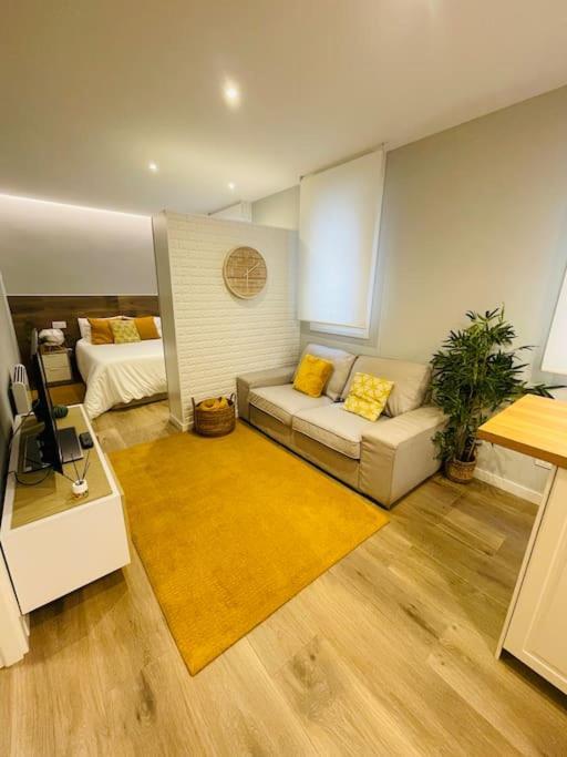 Alex Loft Pontevedra